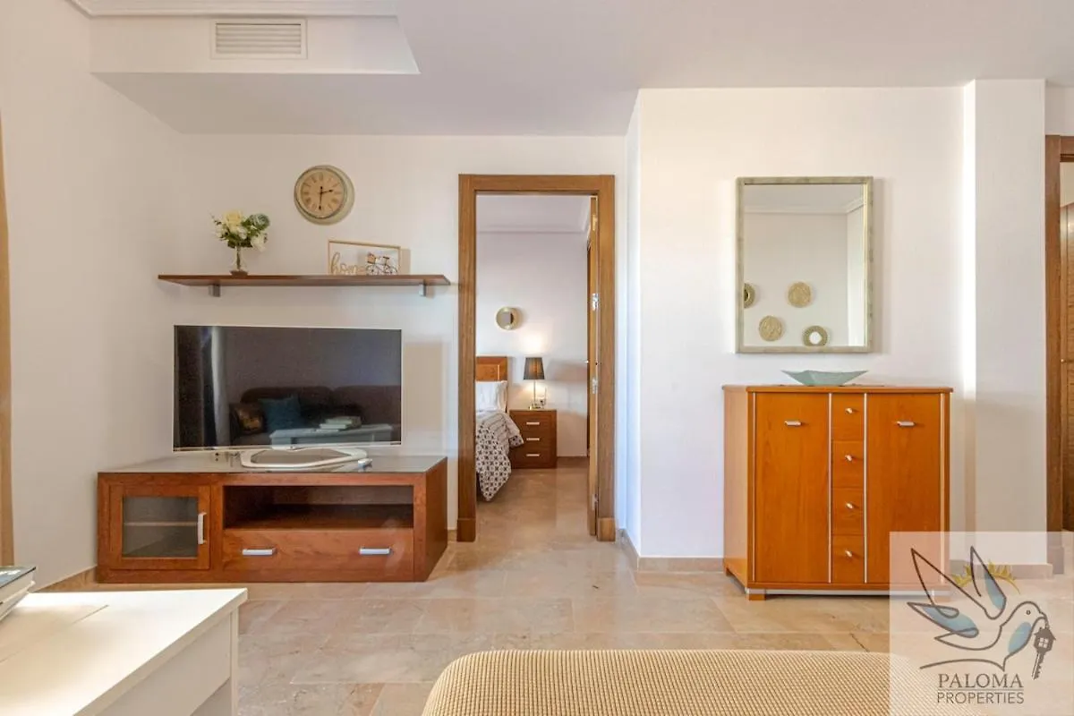 아파트 Apt Of 2Bdr With Excellent Location 베날마데나코스타